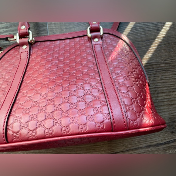 Gucci microguccissima mini dome crossbody bag - Picture 14 of 16